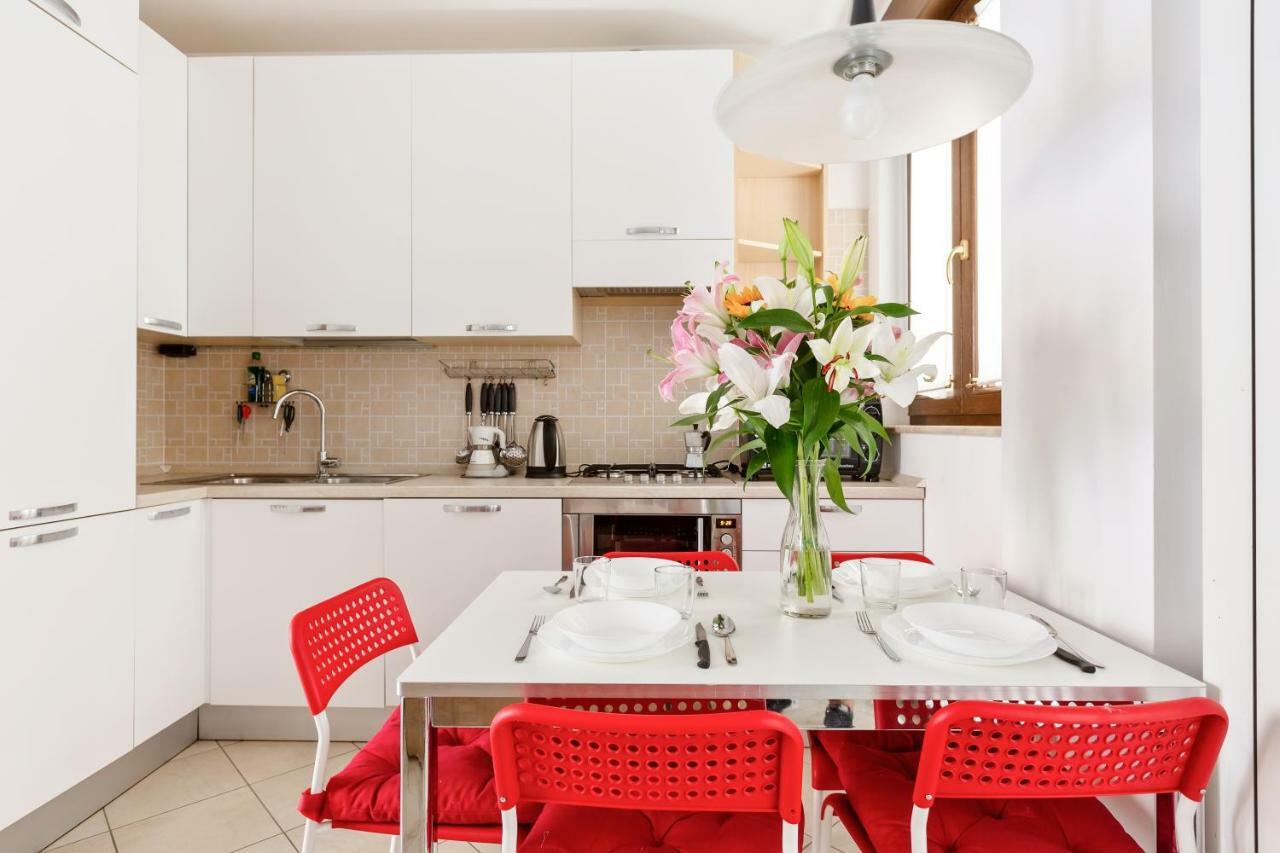 Corsica Huge Terrace Flats Apartment Milan Bagian luar foto
