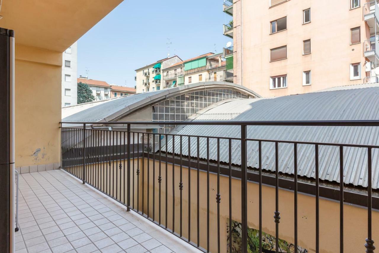 Corsica Huge Terrace Flats Apartment Milan Bagian luar foto