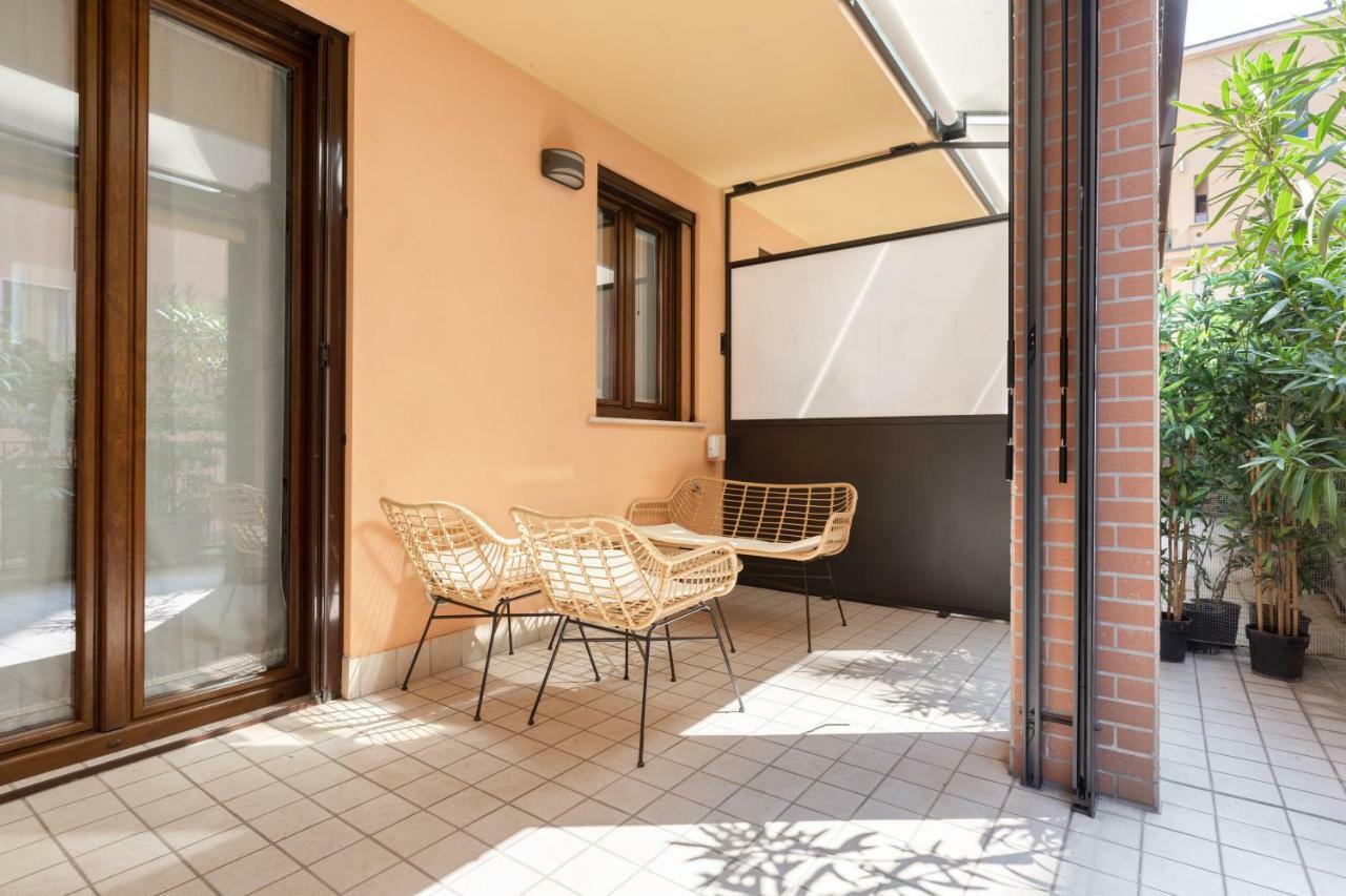 Corsica Huge Terrace Flats Apartment Milan Bagian luar foto